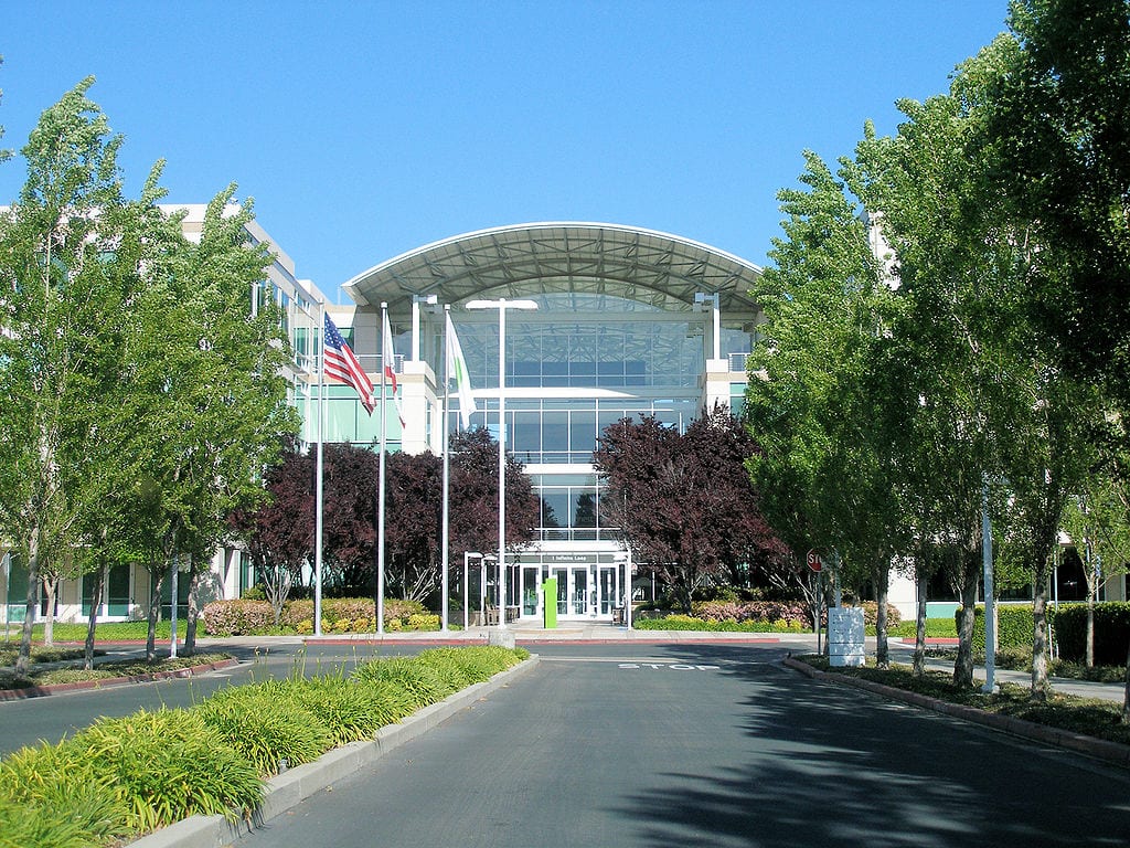 Da Roma a Cupertino, Apple acquisisce la startup Stamplay
