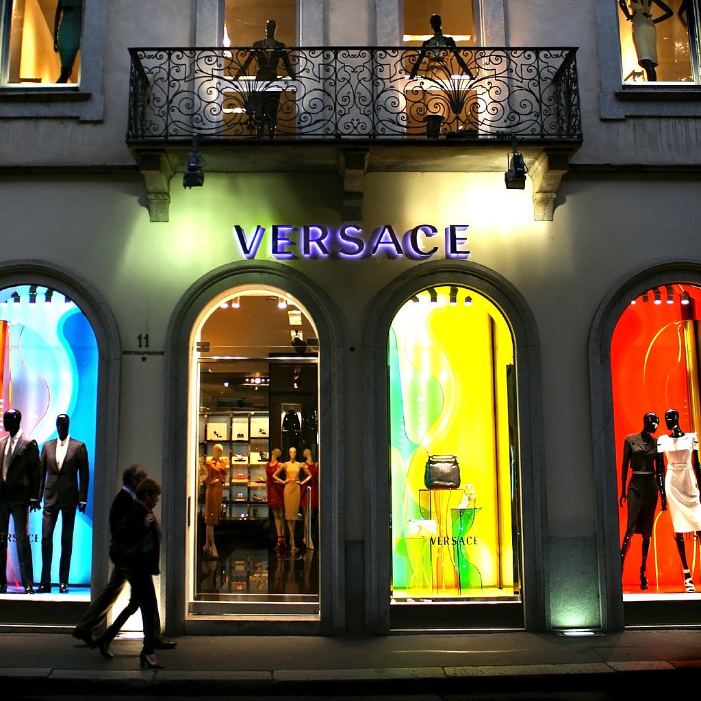 "Versace in vendita": atteso per domani l'annuncio ufficiale