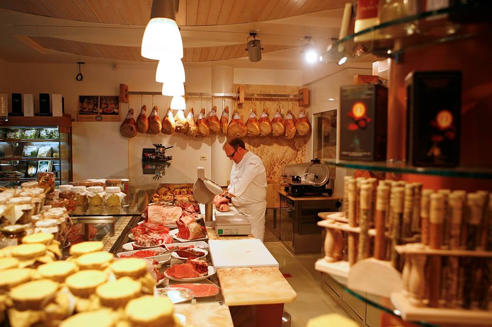 Ristobottega: cos’è e come aprirla con i consigli di esperti