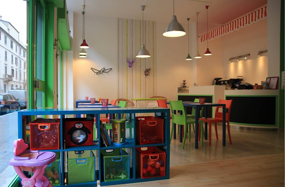 Neomamme inventano il family bar, caffetteria per famiglia
