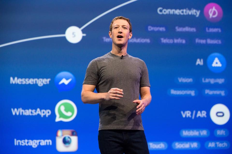 Zuckerberg: "3000 assunzioni contro la violenza su Facebook"