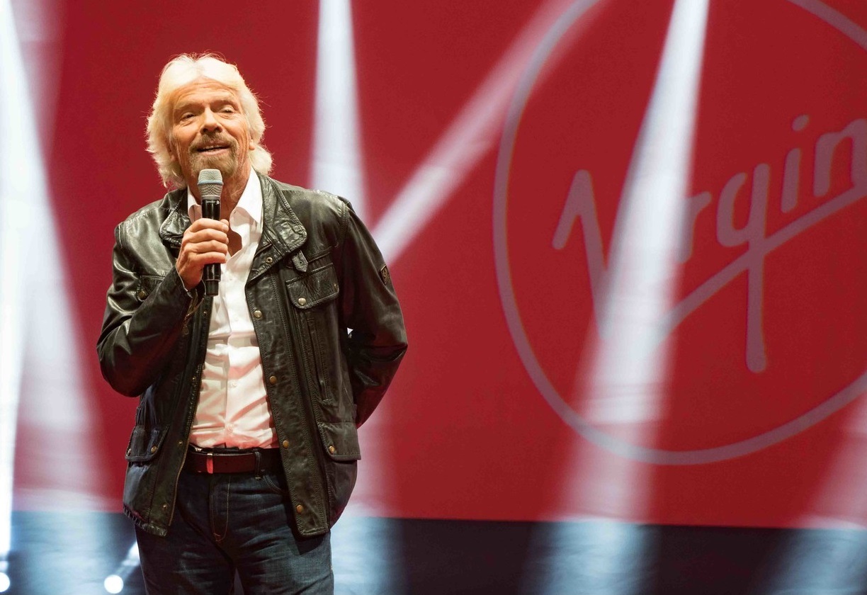 Richard Branson chiede un prestito statale per salvare Virgin Atlantic. E ipoteca la sua isola privata