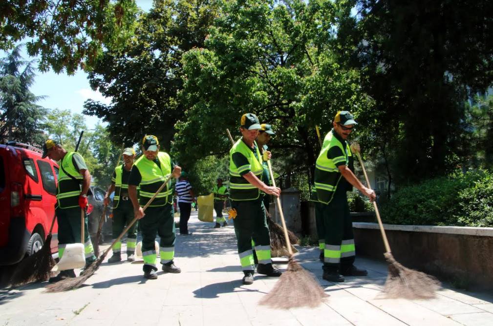 Ad Ankara apre la biblioteca creata con i libri raccolti tra i rifiuti