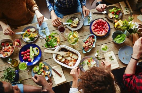 Just Eat porta il food delivery solidale anche a Torino