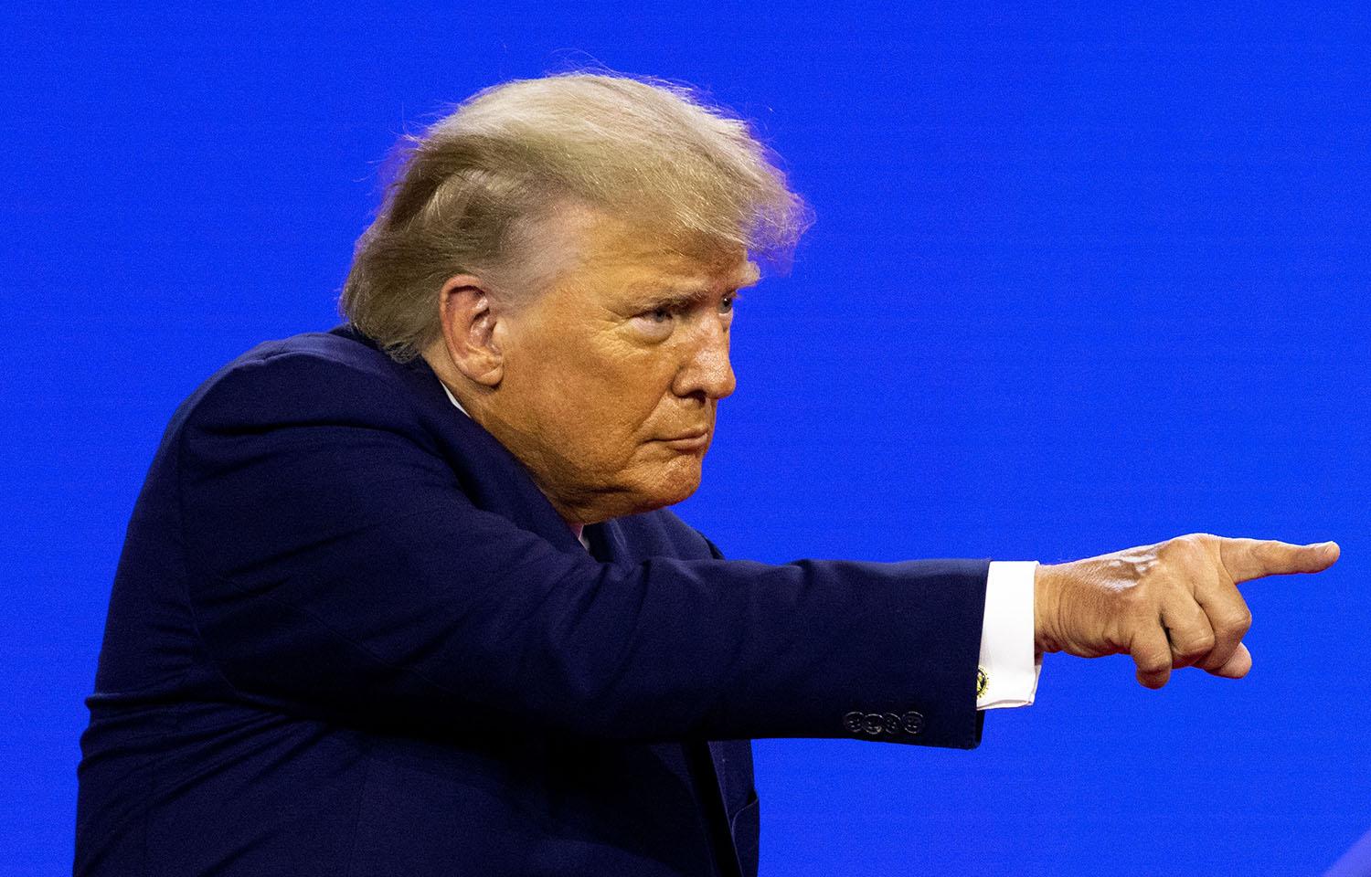 Trump mette sotto pressione i colossi dell'e-commerce cinese