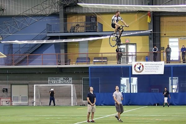 In volo con una bici