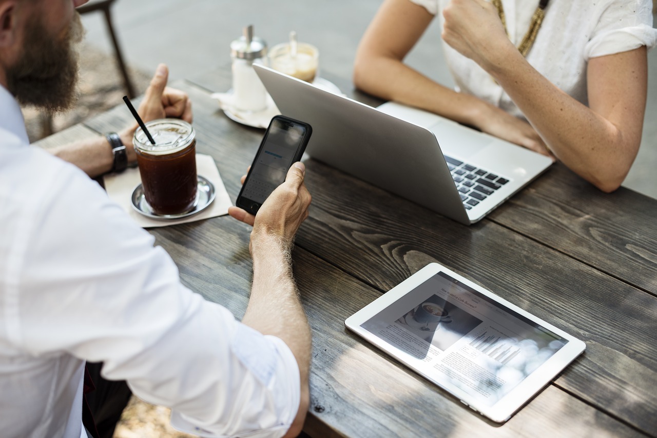 Lavoro, il colloquio si fa con uno speed date a colazione