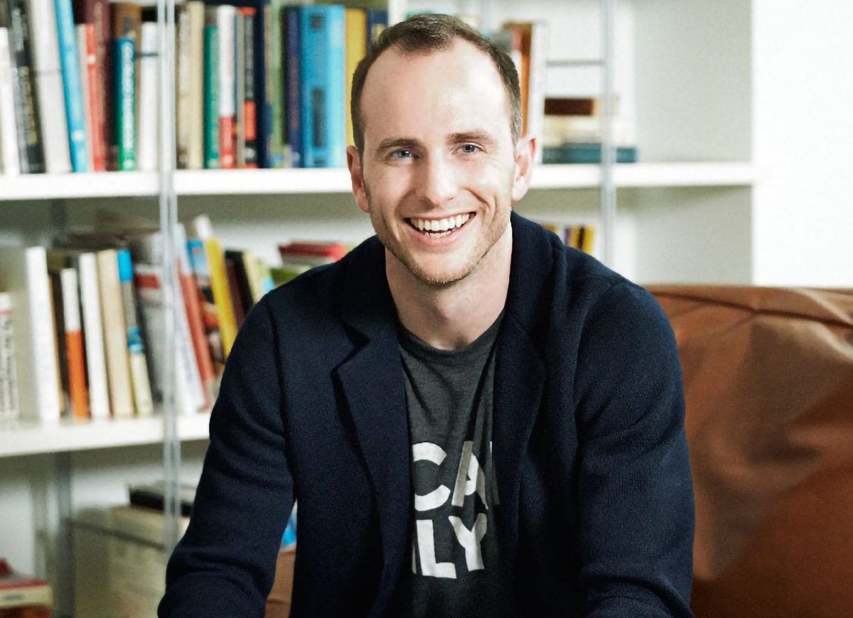 Il founder di Airbnb Joe Gebbia lascia il lavoro per fare il papà