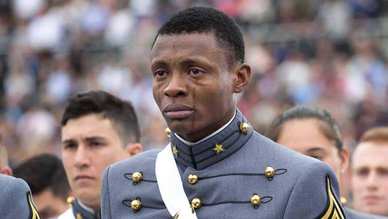 Da Haiti all'Accademia militare negli Usa, il cadetto immigrato commuove il web