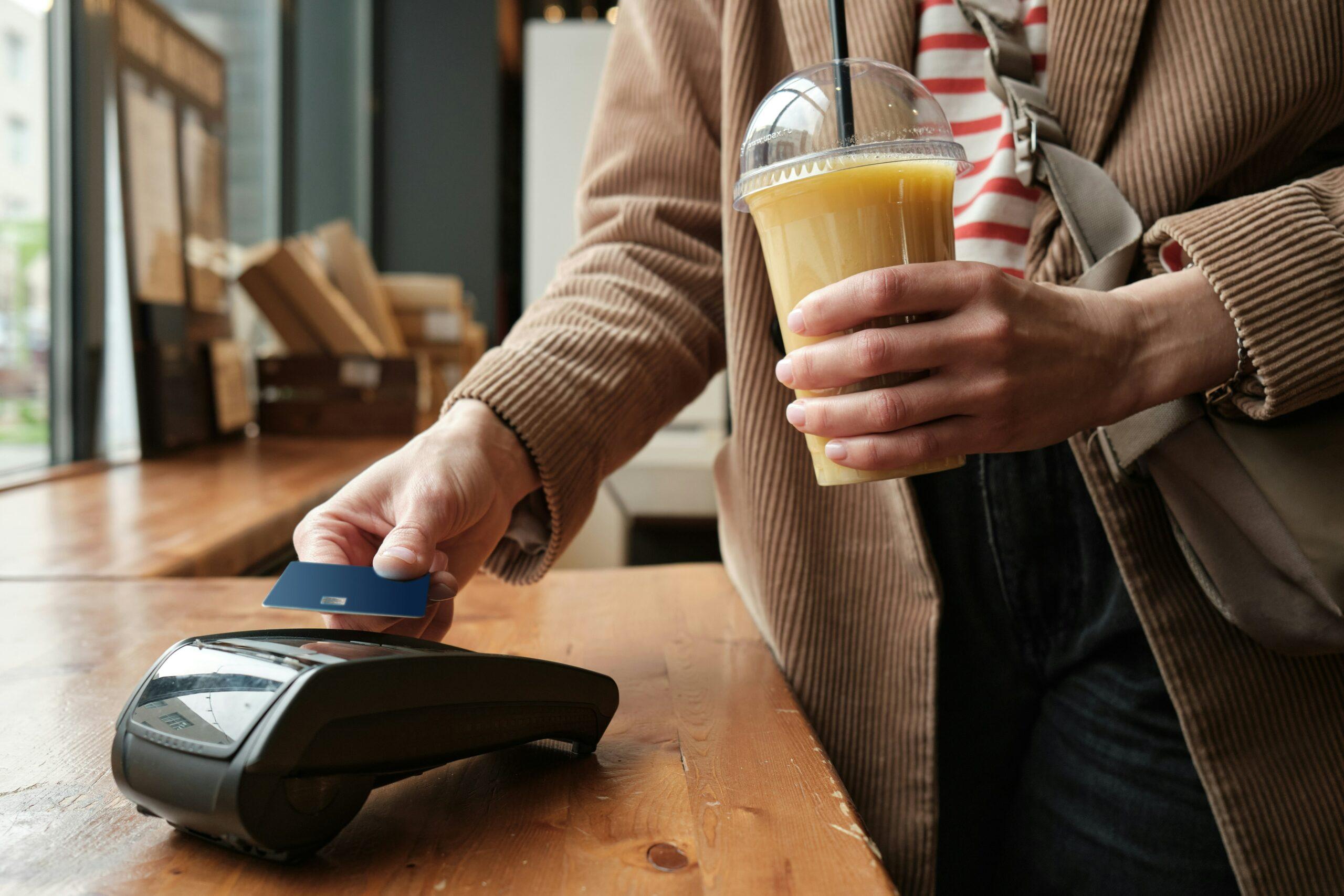 Mondo senza contanti: quali sono i paesi più vicini a diventare cashless.