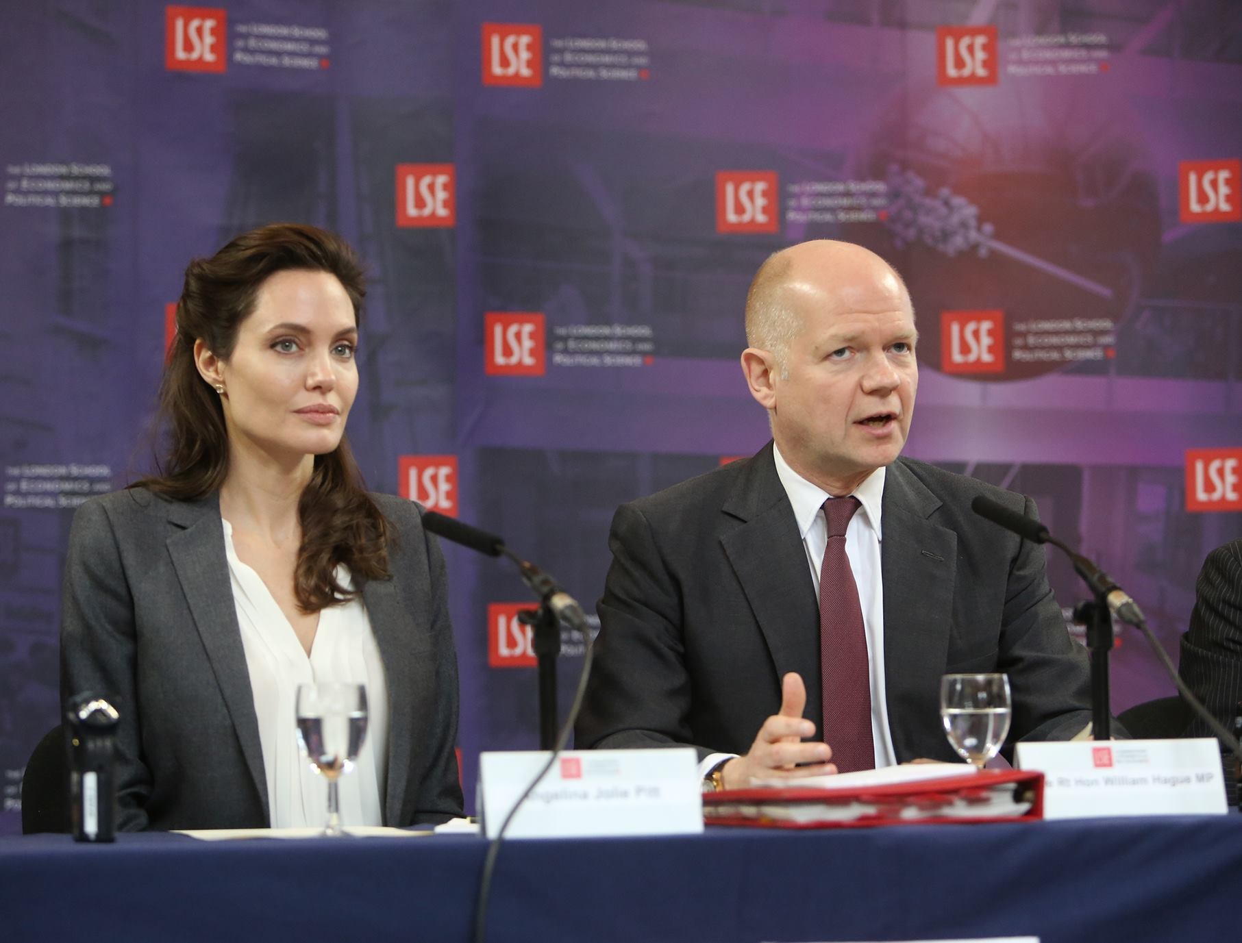 Angelina Jolie insegnerà alla London School of Economics