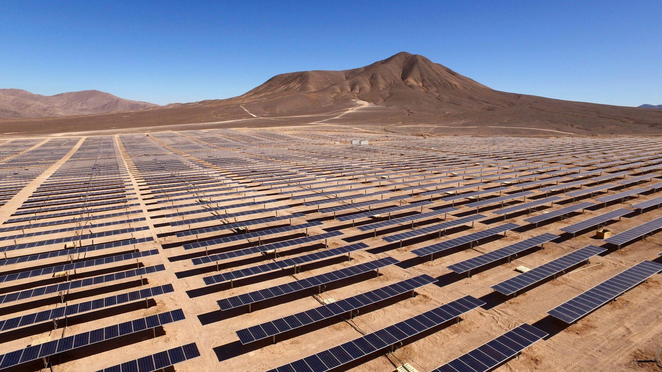 L'energia solare sorpassa il nucleare di cinque volte.