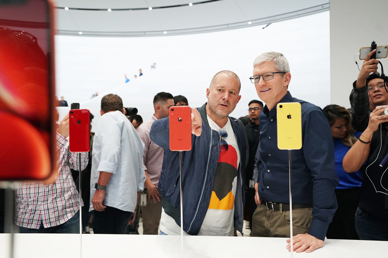 Apple, Jony Ive lascia l'azienda dopo 27 anni