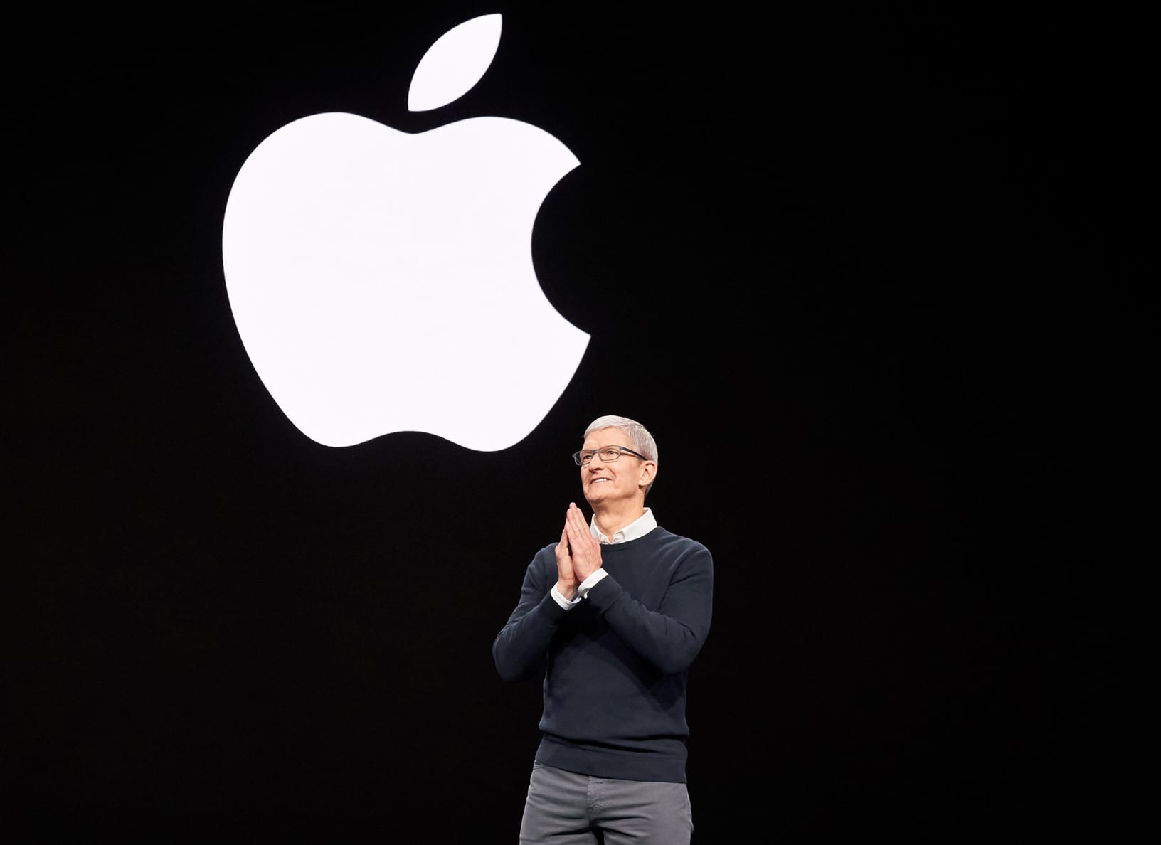 Apple punta sui servizi: tv in streaming, news e una carta di credito