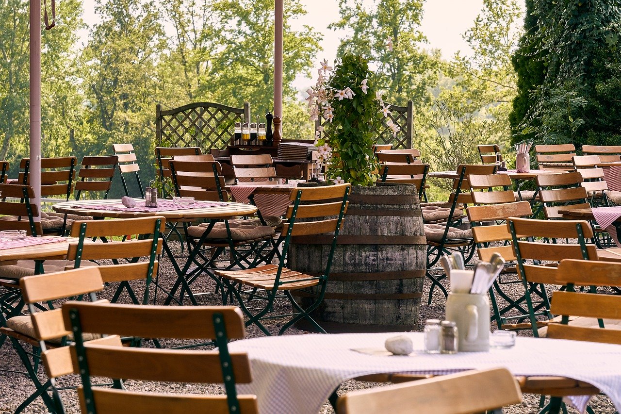 Paghi oggi, mangi e bevi domani: arrivano i "ristobond" per salvare bar e locali chiusi