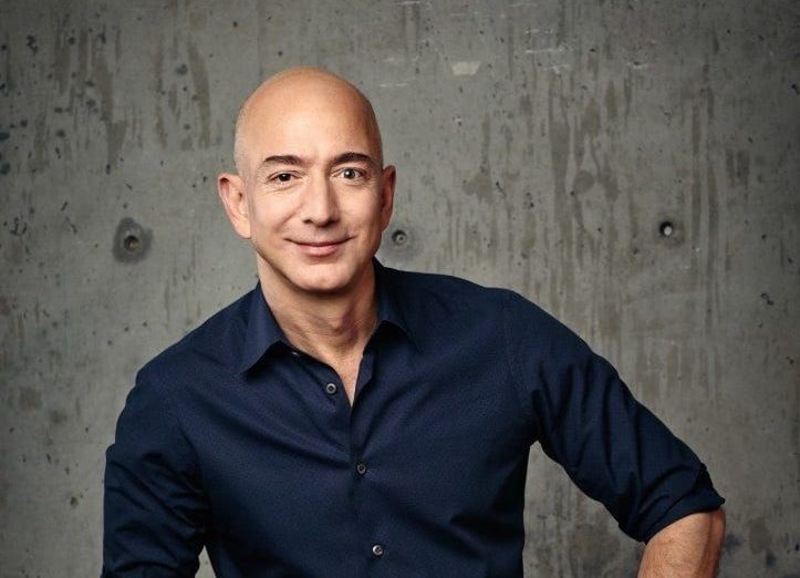 Jeff Bezos lascia la guida di Amazon: il nuovo Ceo è Andy Jassy