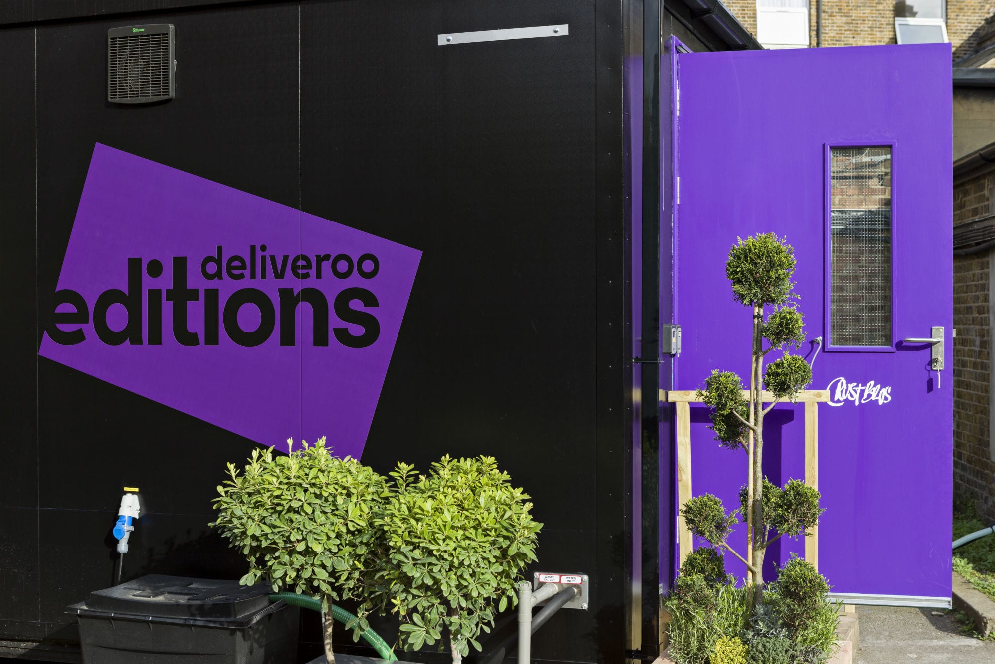 Deliveroo Editions, la nuova piattaforma per ristoranti solo a domicilio