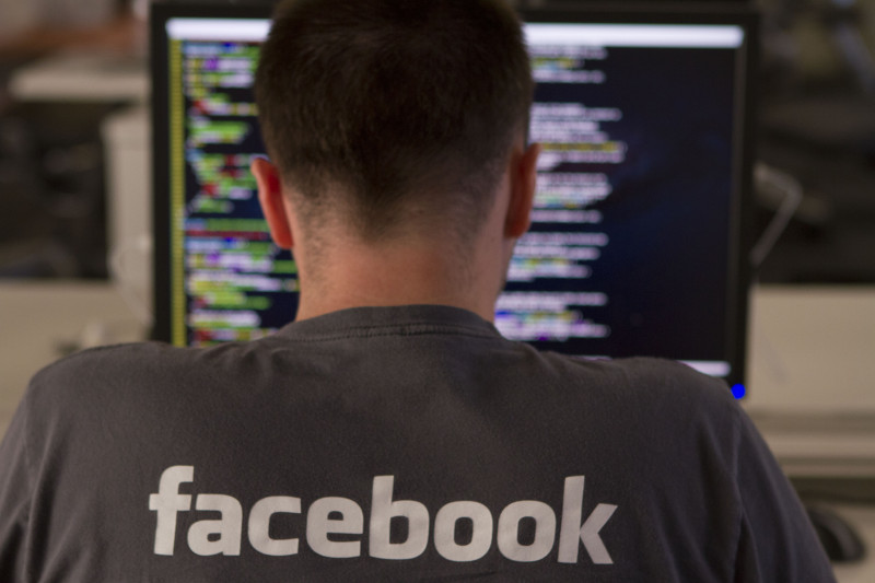 Facebook apre un centro per le competenze digitali a Roma