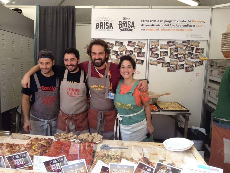 Come cambiare vita: laureati e professionisti mollano tutto e aprono un forno