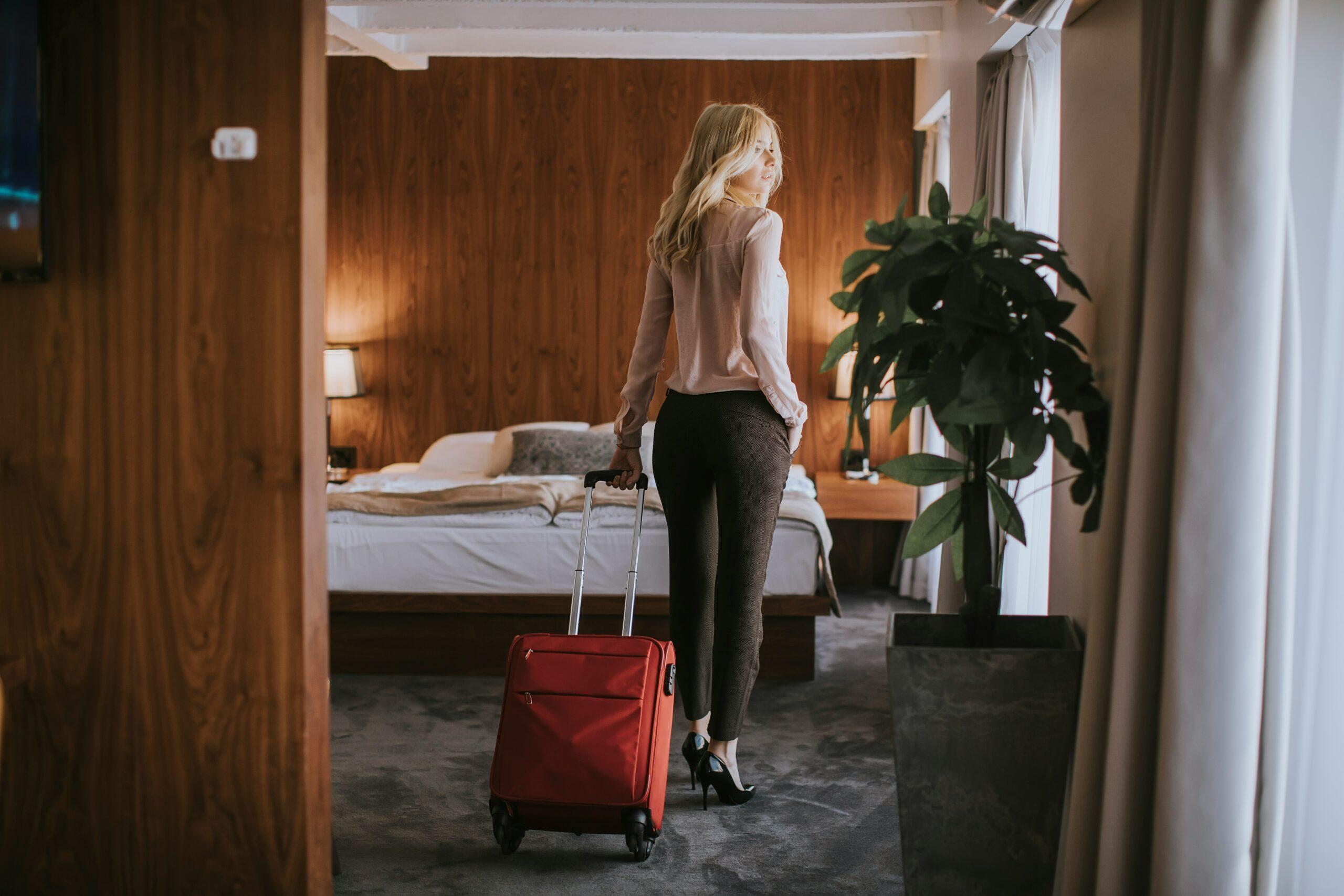 Viaggi: come riconoscere le recensioni false online