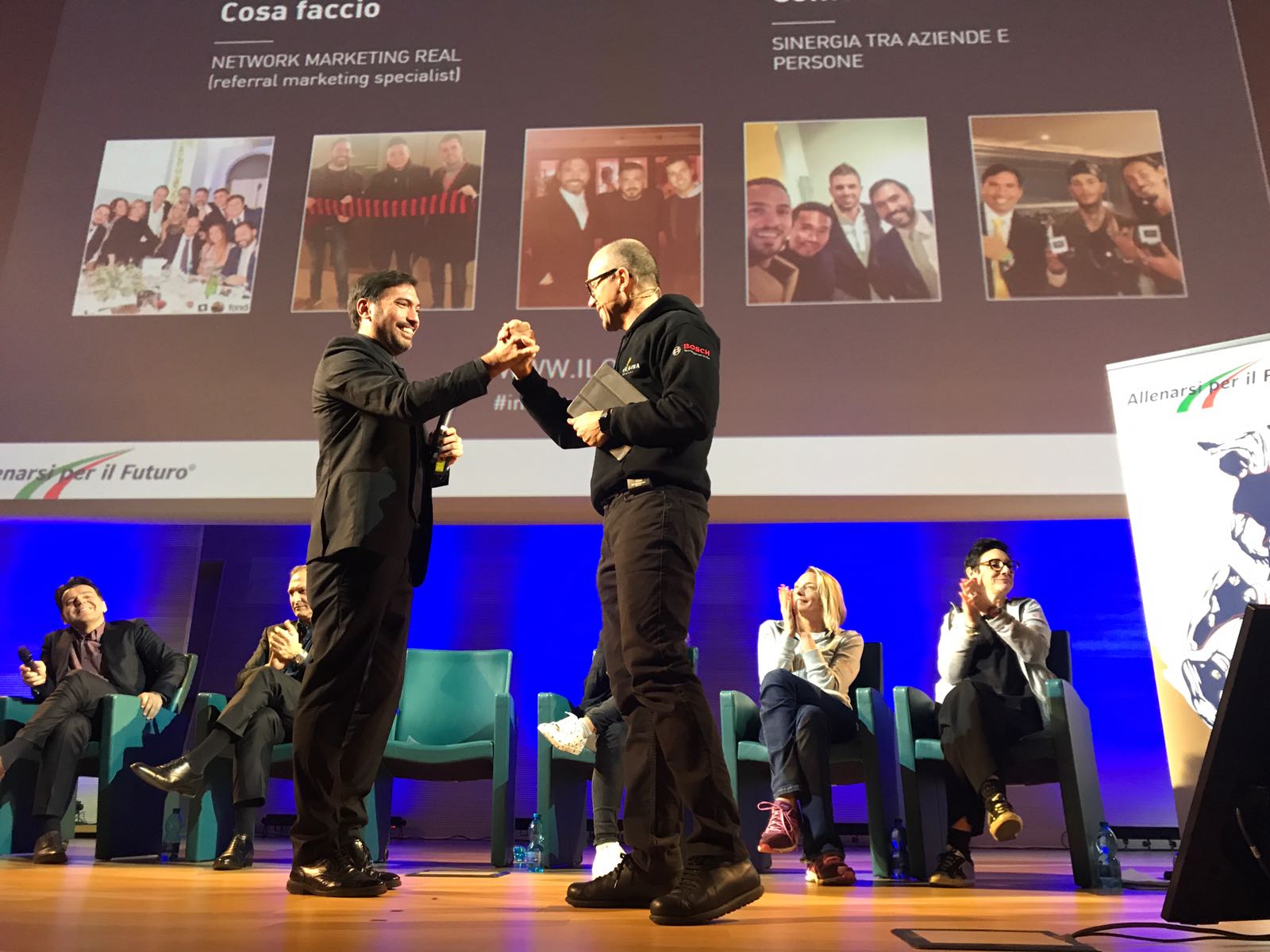 "Allenarsi per il futuro": sportivi, imprenditori e talenti in campo per i giovani
