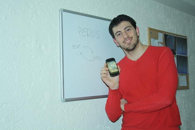 Pedius, l’app che fa telefonare chi non sente