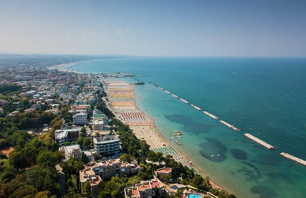 La Romagna decolla. Crescita record e nuove tratte per l'aeroporto di Rimini.