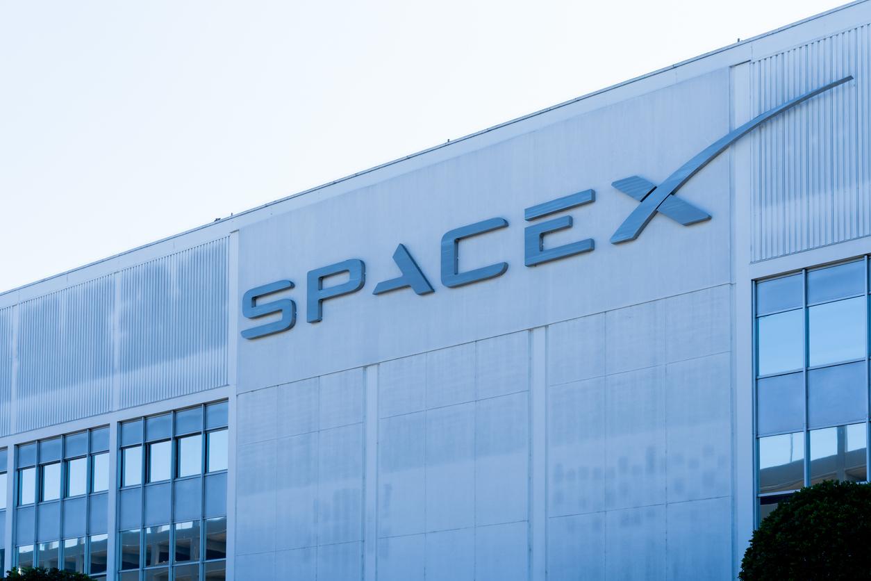 SpaceX, nello spazio con una valutazione di 200 miliardi di dollari.