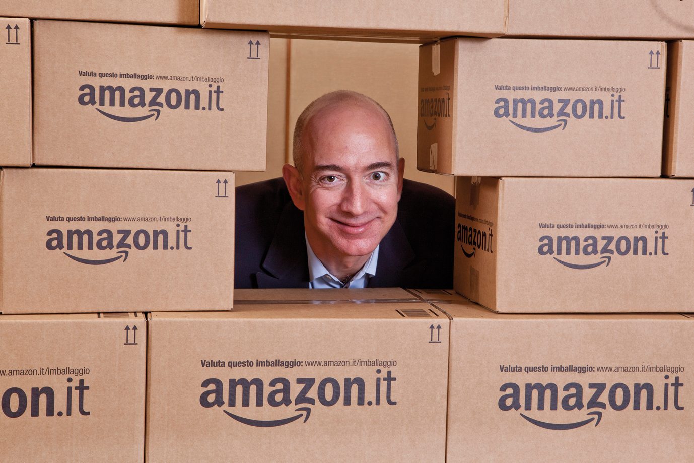 Amazon fa risultati record. E il patrimonio di Jeff Bezos supera i 200 miliardi