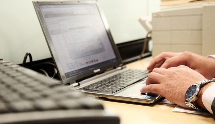 Lavoro: 4 consigli per trovarlo online