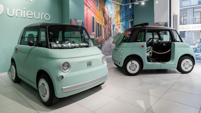 La nuova Topolino sbarca nei centri commerciali Unieuro.
