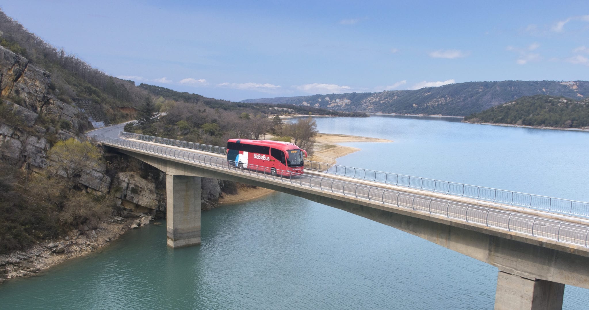 BlaBlaCar lancia BlaBlaBus per viaggi in autobus low cost