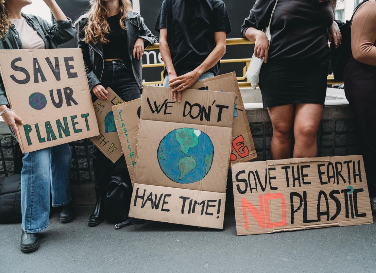 Un gruppo di ragazzi portoghesi presenta un caso climatico "senza precedenti" alla Corte europea dei diritti umani