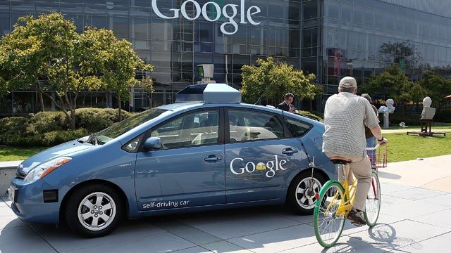 Arriva in città l'auto di Google che si guida da sola