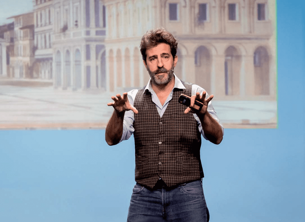 "Siate audaci, usate l'immaginazione, la crisi ci obbliga a innovare"