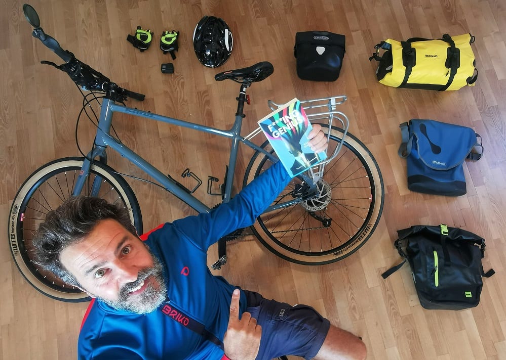 Massimo Temporelli. Da Milano a Messina in bici per ispirare nuovi "fottuti geni": «Trasformiamo l’aria che respiriamo in azione»