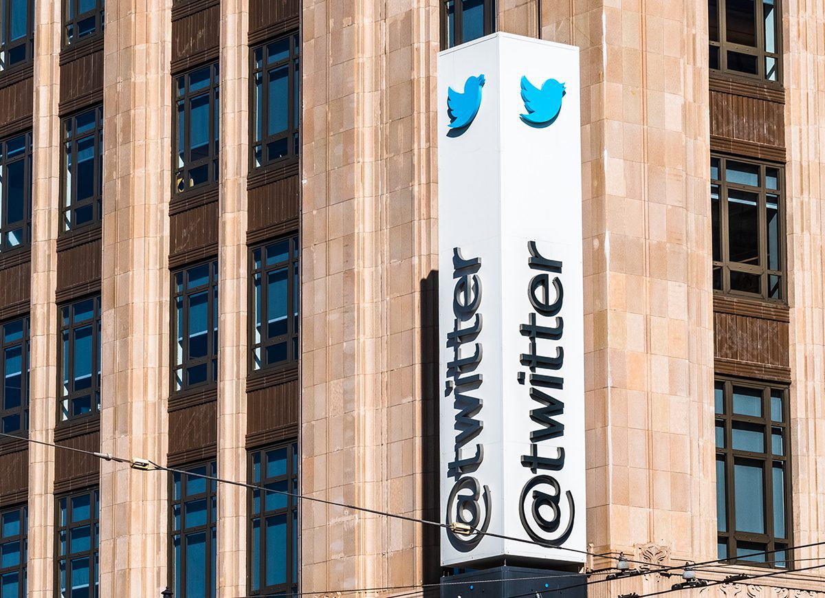 Twitter chiude gli uffici fisici