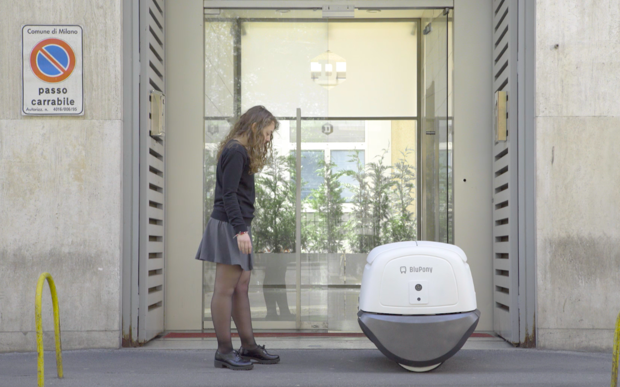 Il robot italiano che consegna i pacchi a domicilio riceve un investimento di 6 milioni di euro