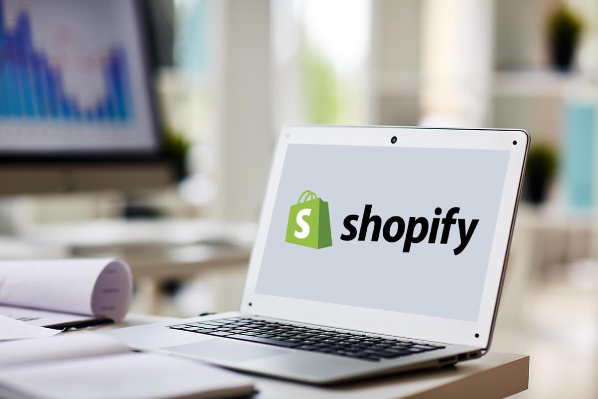 Shopify lancia l'assistente virtuale per aiutare i commercianti online